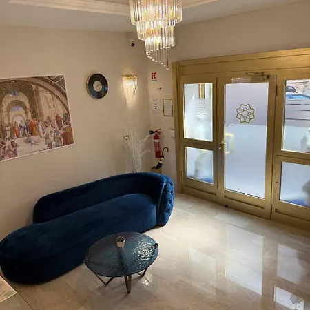 Гостевой дом Golden Palace Luxury