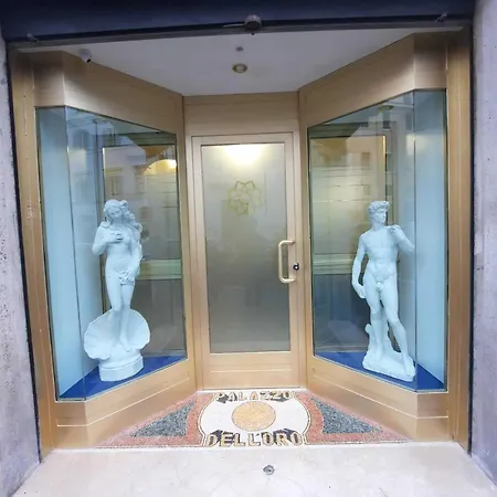 Golden Palace Luxury Гостевой дом Рим